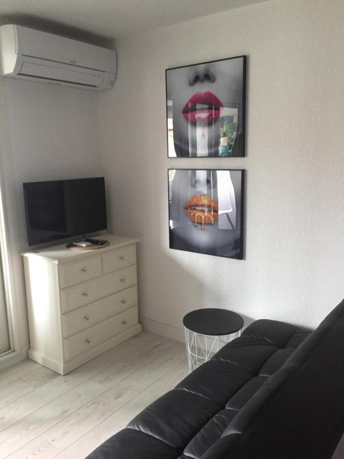 Appartement Tres Proche Naturiste, Chic, Piscine آجد المظهر الخارجي الصورة
